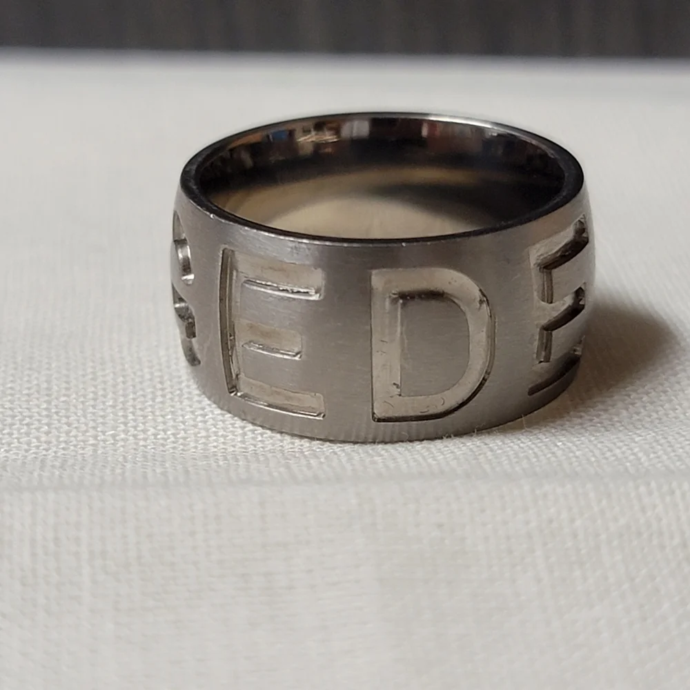 Titanium Unisex Wedding Engagement Band  Wide band RGEDELBE Script Size 6
